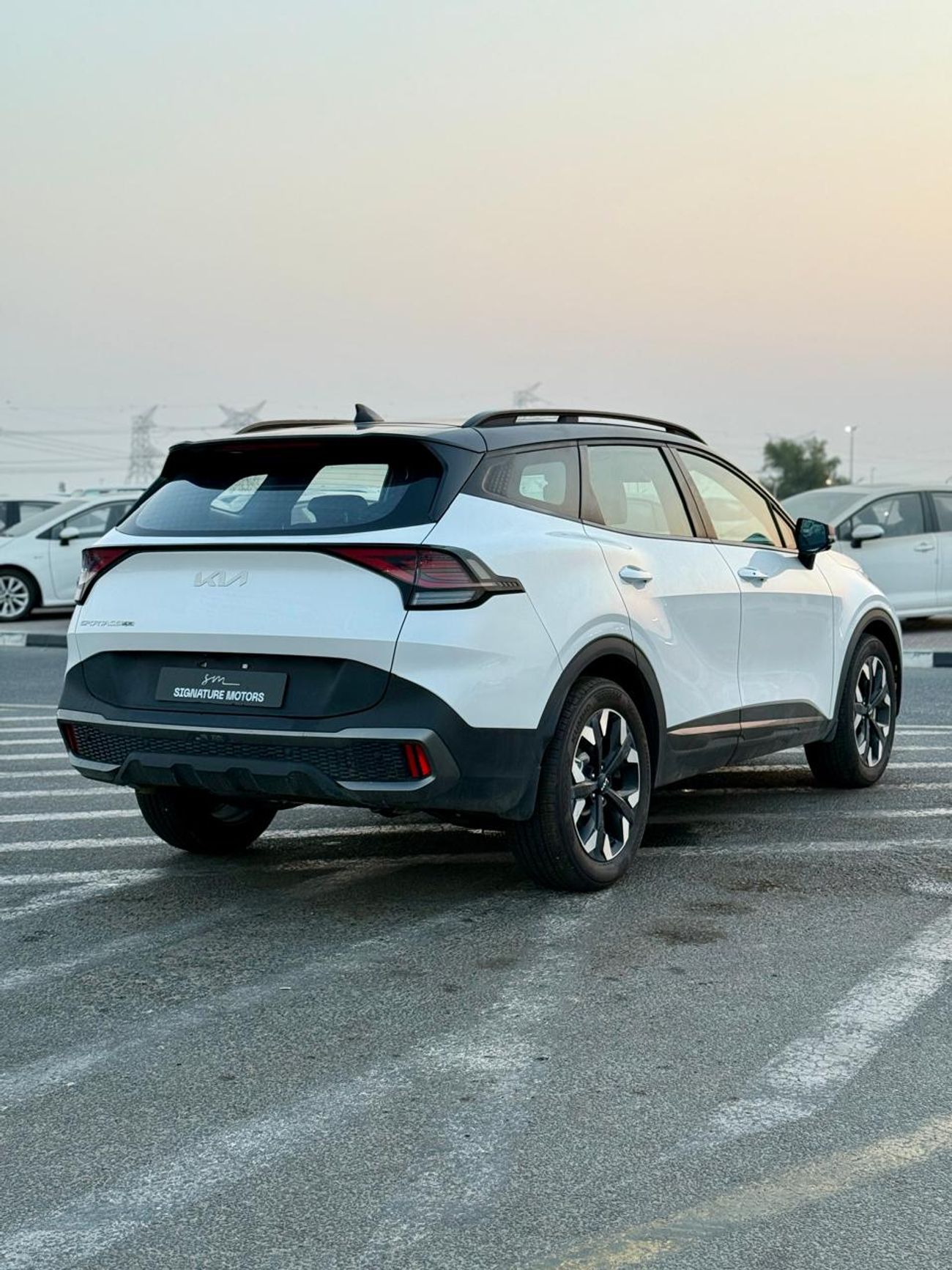 كيا سبورتيج 2.0L MPI LX (FWD)