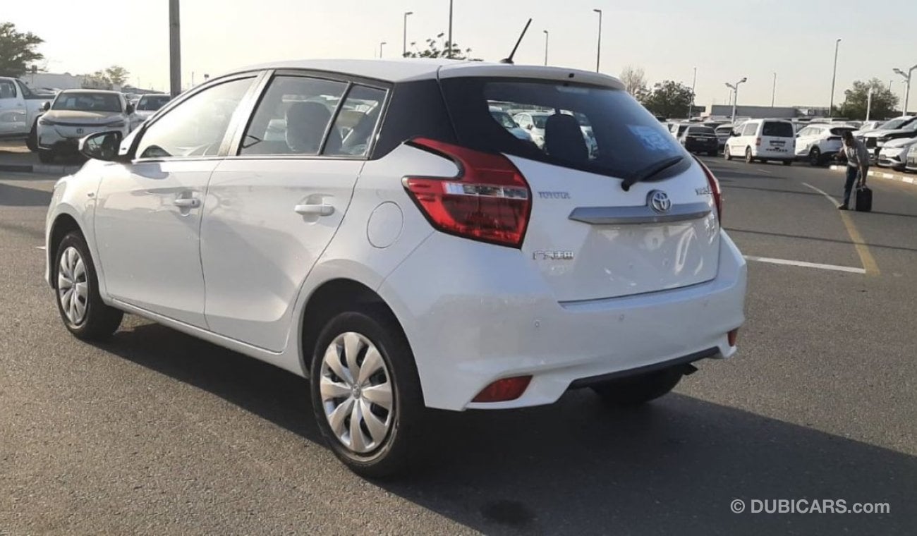 تويوتا يارس TOYOTA YARISL HATCHBACK  1.5 LEFT HAND