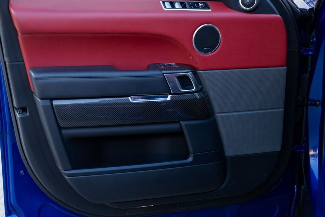 Land Rover Range Rover Sport SVR 5.0L (550 HP)