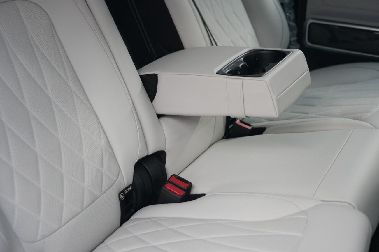 مرسيدس بنز G 63 AMG Mercedes-Benz G 63 | 2025 GCC 0km | Agency Warranty | AMG Package | Carbon Fiber | 22 inch Rims