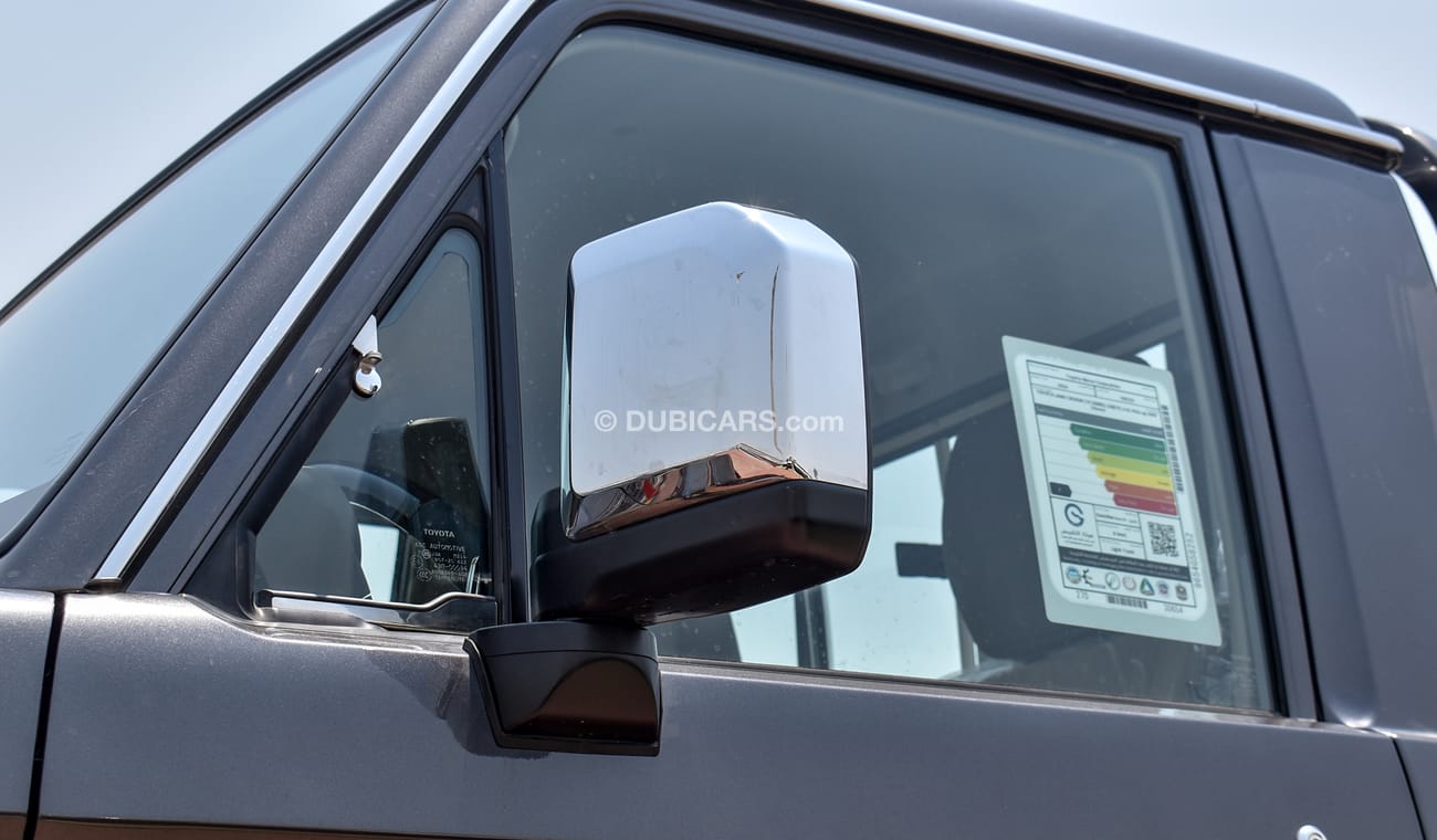 Toyota Land Cruiser Pick Up SC LX 4.0L V6 YM 2024