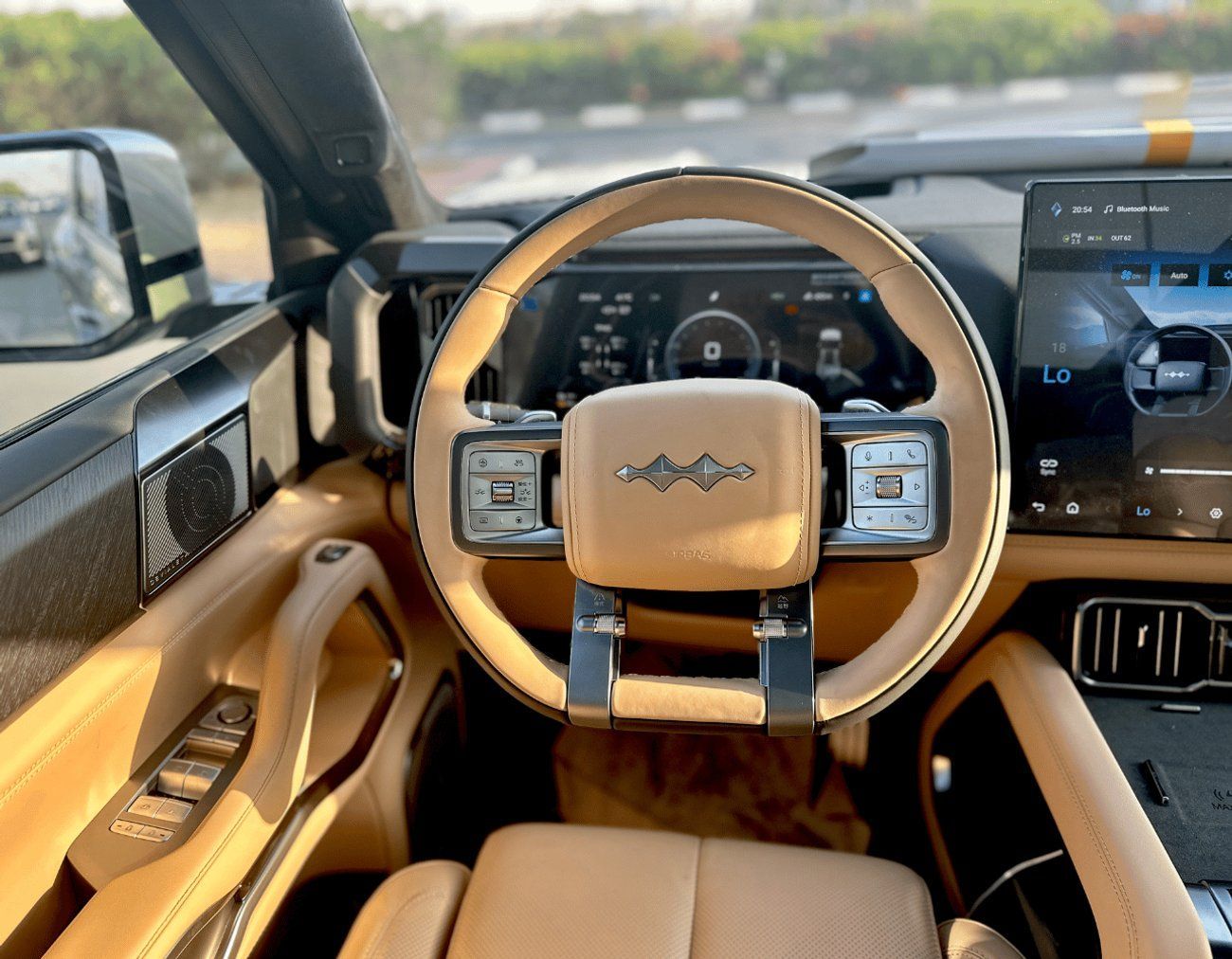 بي واي دي ليوبارد 8 8 FLAGSHIP