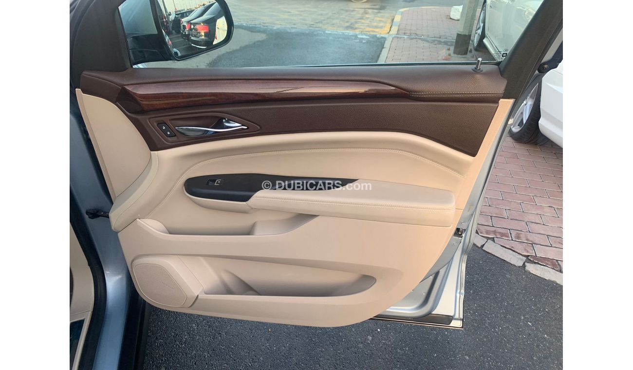 كاديلاك SRX Cadillac SRX_2014_Excellent_ Condihion