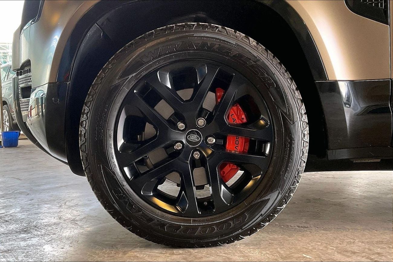 Land Rover Defender P400 90 HSE 3.0L (5 Seater) P400 90 HSE | Guaranteed Warranty | 0 Down Payment