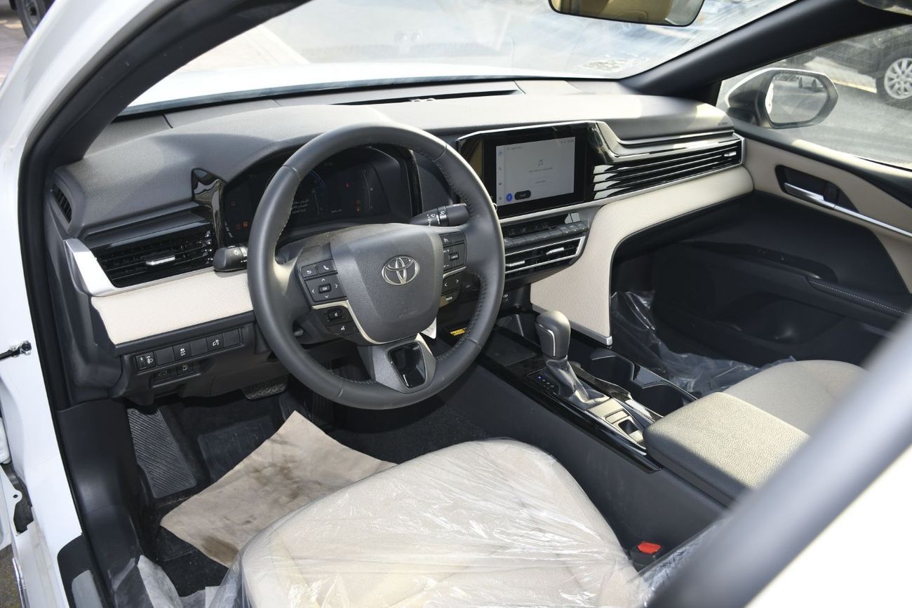 تويوتا كامري 2.5L LE Petrol GCC (Ready Stock)