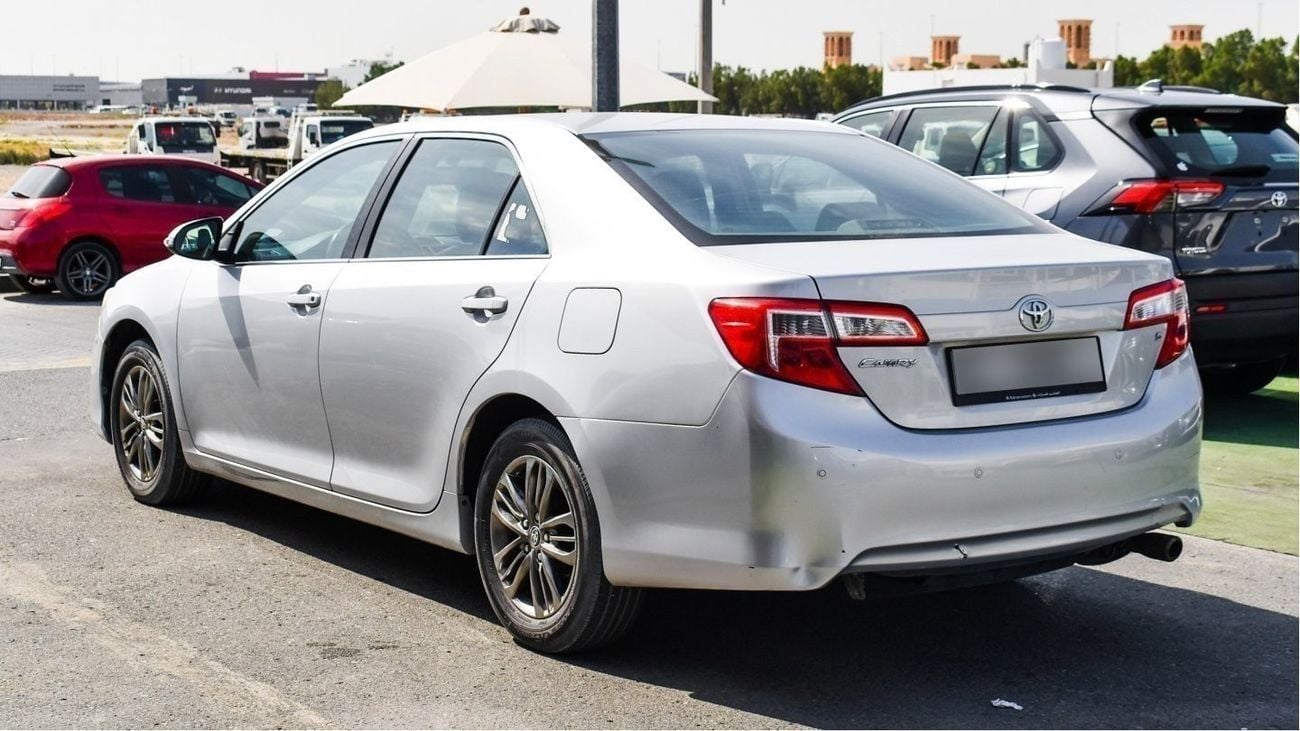 Toyota Camry S