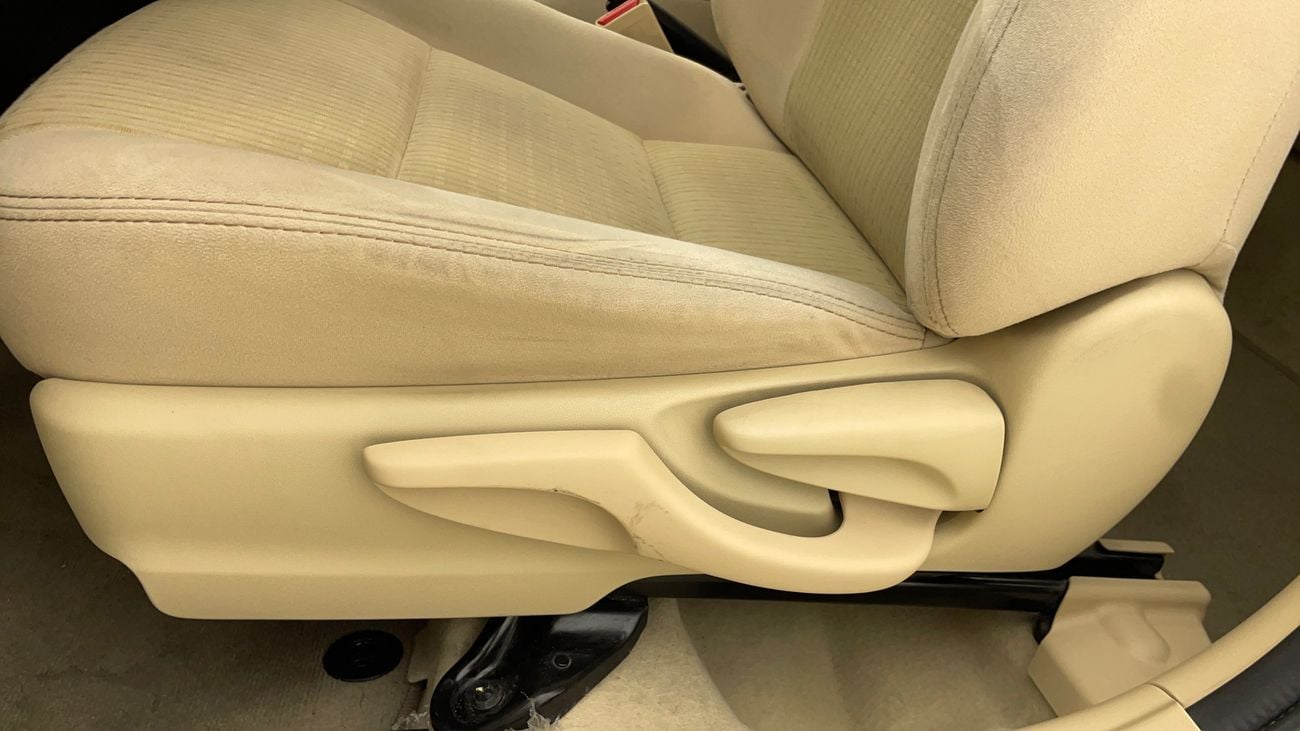 تويوتا يارس SE 1.5 | بدون دفعة مقدمة | اختبار القيادة في المنزل