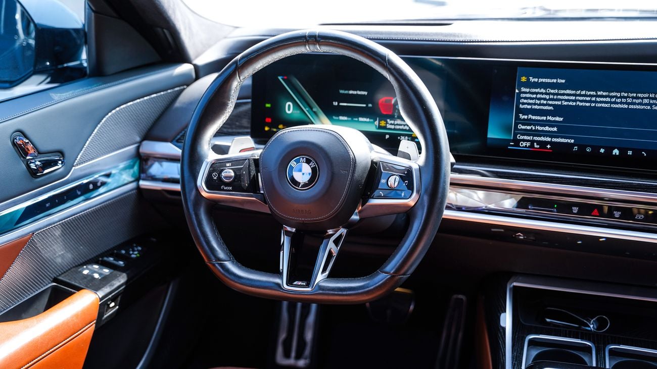 بي أم دبليو 735i