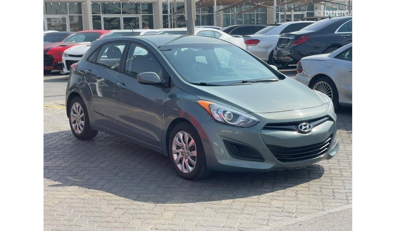 Hyundai Elantra Model 2013 imported from Canada customs papers 4 cylinder cattle 229000km