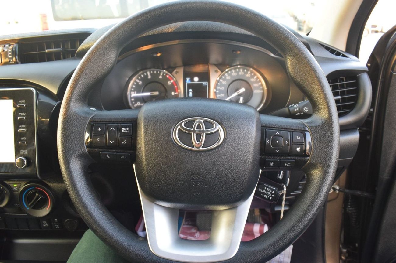 Toyota Hilux GLX 2.8L A/T
