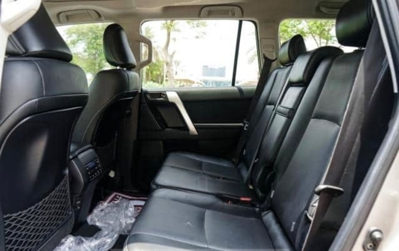 تويوتا برادو 2019 Model RHD Diesel Engine Full Option Very clean and perfect condition