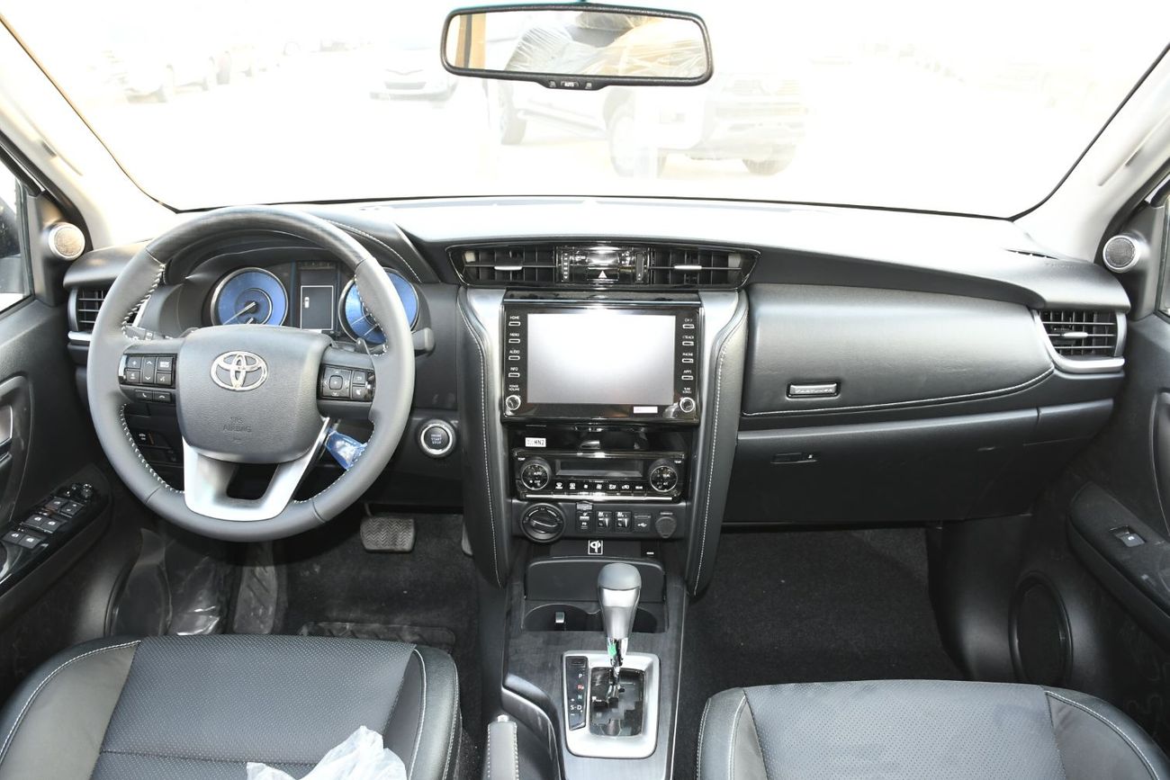 Toyota Fortuner 4.0L V6 inside Black Full option