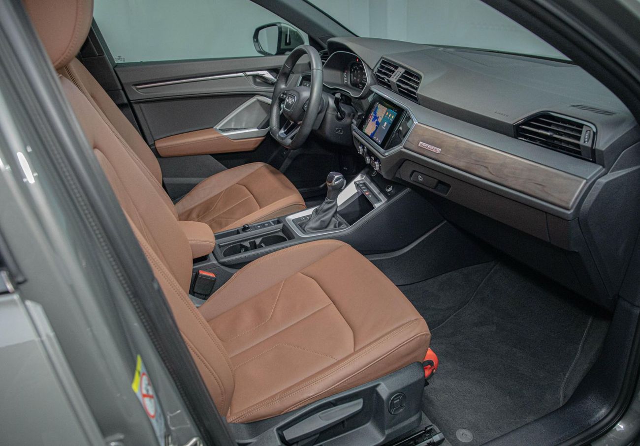 أودي Q3 Sportback 40 TFSI S Line 2.0L 4WD