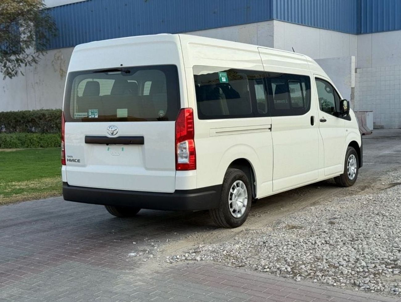 Toyota Hiace 2026 Model Toyota Hiace DX 13-Seater 3.5L V6 Petrol A/T (3-Point Seatbelts) For Local