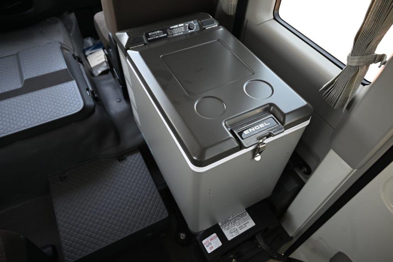 تويوتا كوستر DLX 22 SEATER 4.0L DIESEL MANAUL