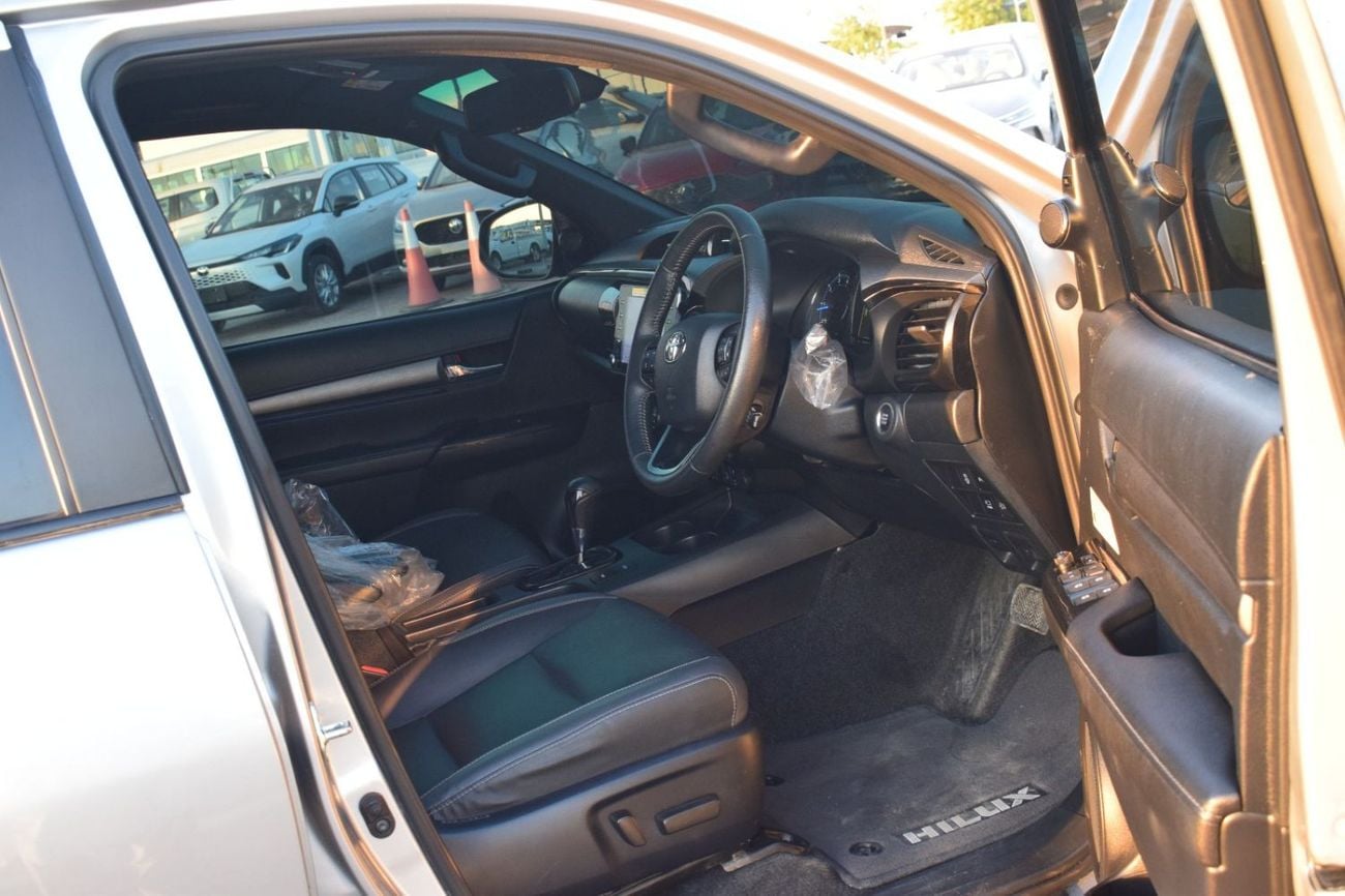 Toyota Hilux DIESEL HILUX ROGUE ,2.8L ,RIGHT HAND HAND DRIVE ,AUTO TRANSMISSION