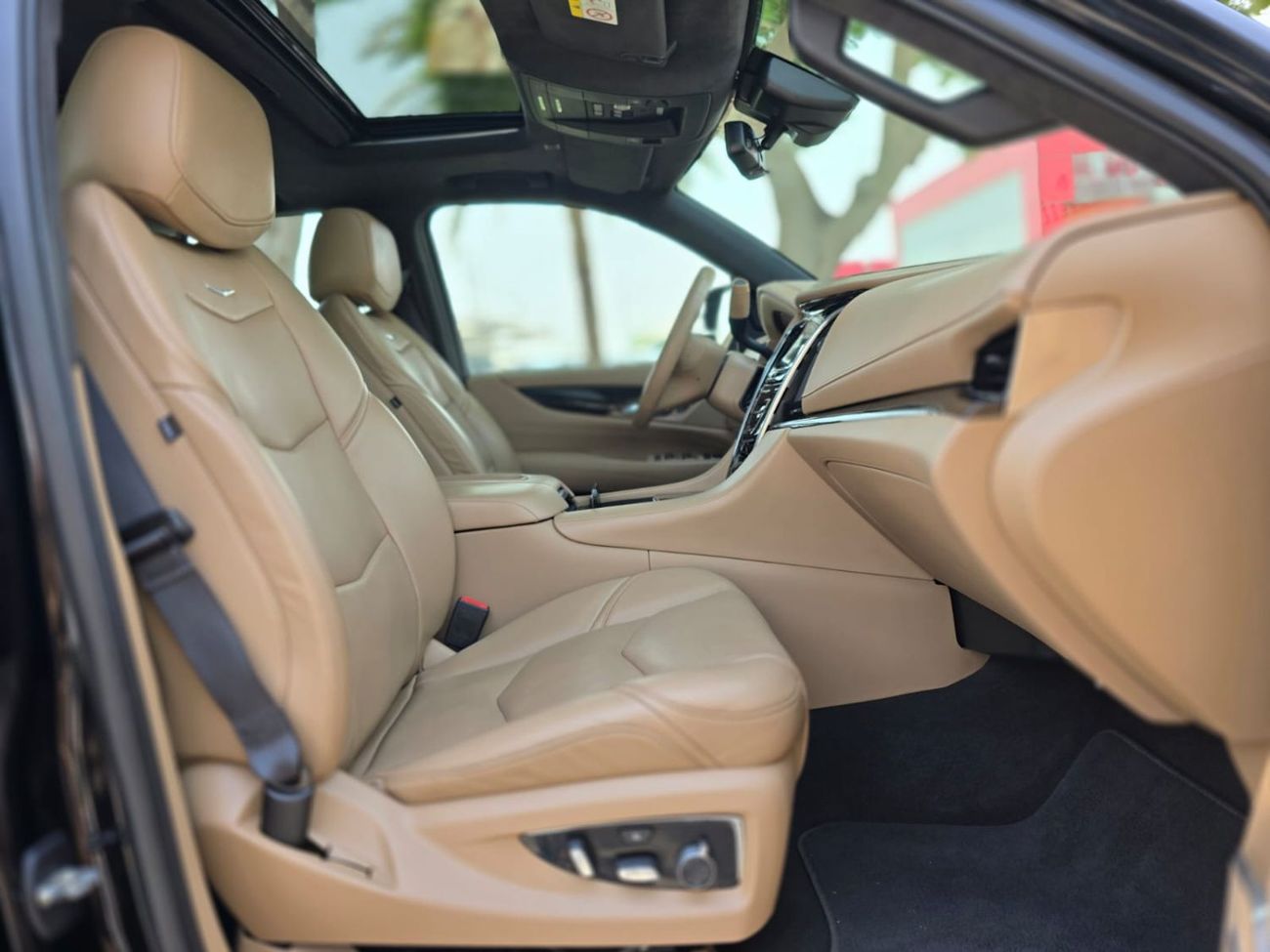 كاديلاك إسكالاد PLATINUM
