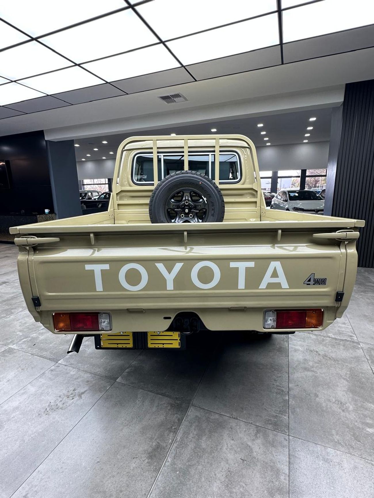 تويوتا لاند كروزر بيك آب Toyota LC79 RHD 4.2L diesel engine 2025 manual gear