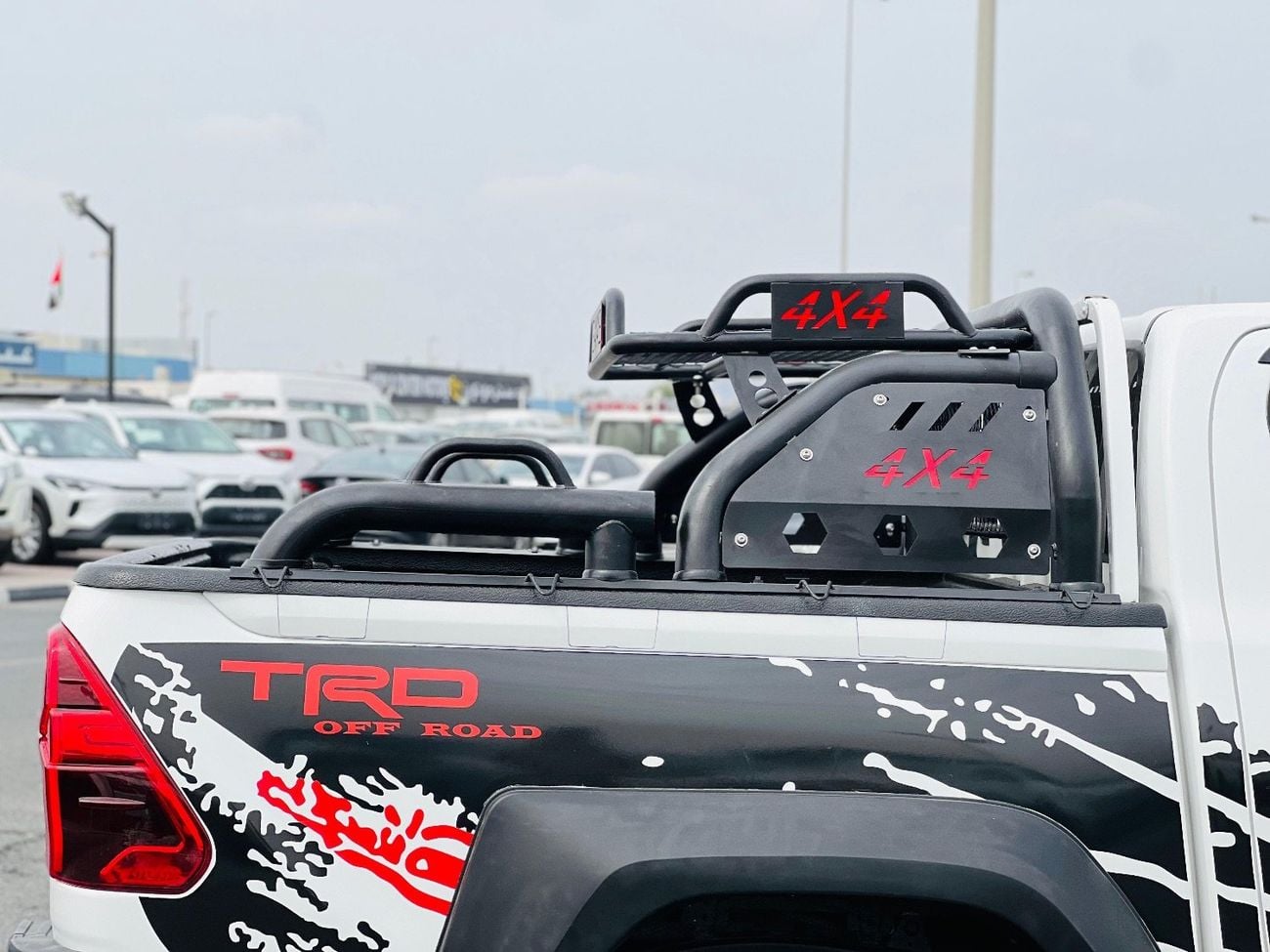 تويوتا هيلوكس GL 2.7L Double Cab Utility