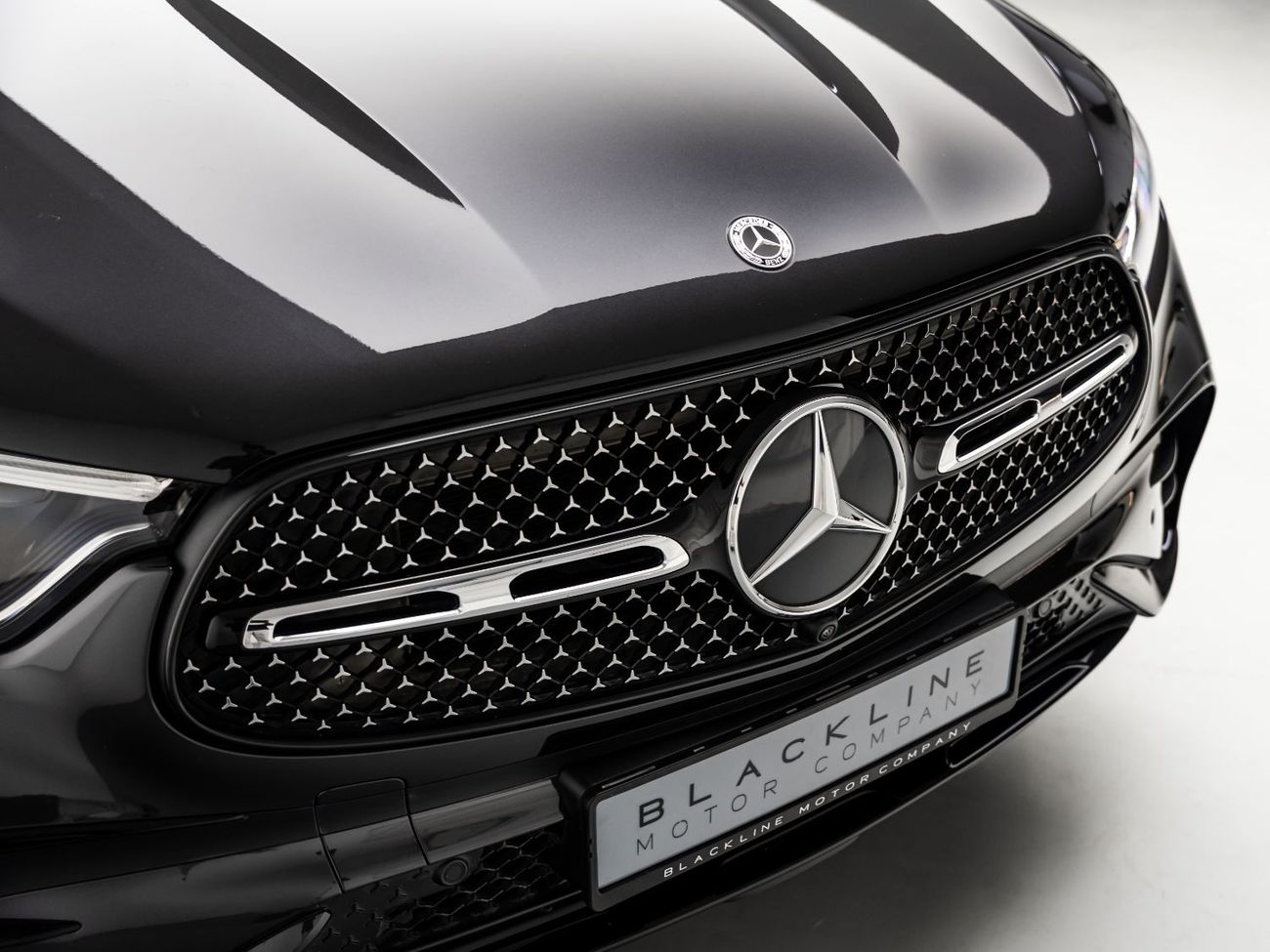 Mercedes-Benz GLC 300 2024 Mercedes GLC 300 4Matic, August 2029 Mercedes Warranty + Service Contract, Low KMs, GCC