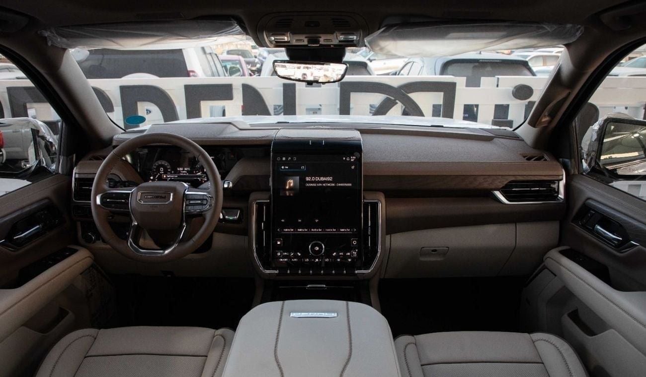 جي أم سي يوكون Denali 6.2L V8 4WD | 2025 | GCC Specs | For Export Only