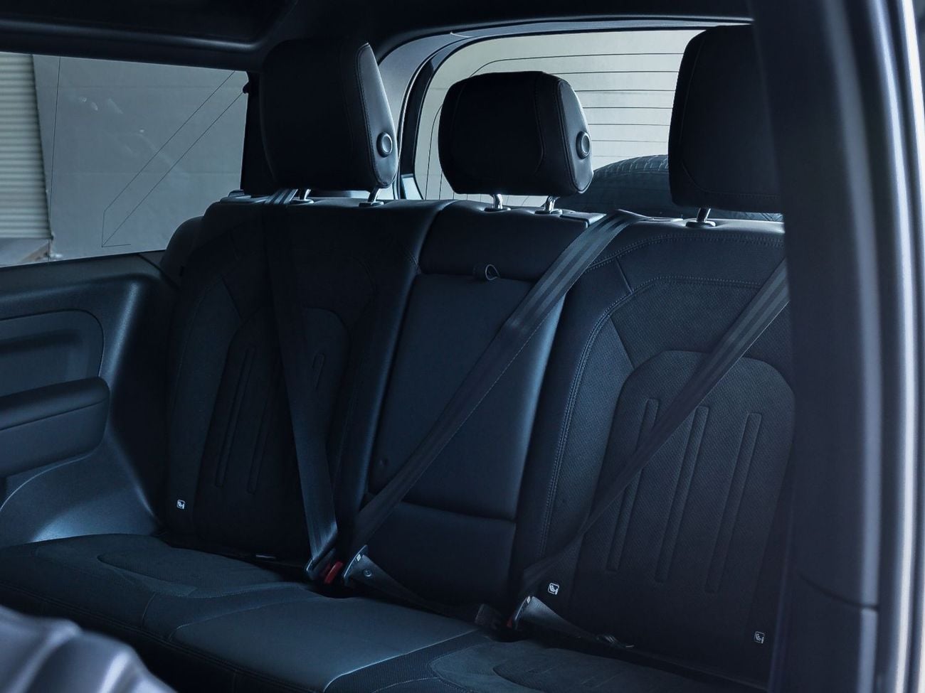 لاند روفر ديفندر 90 X P525 5.0L