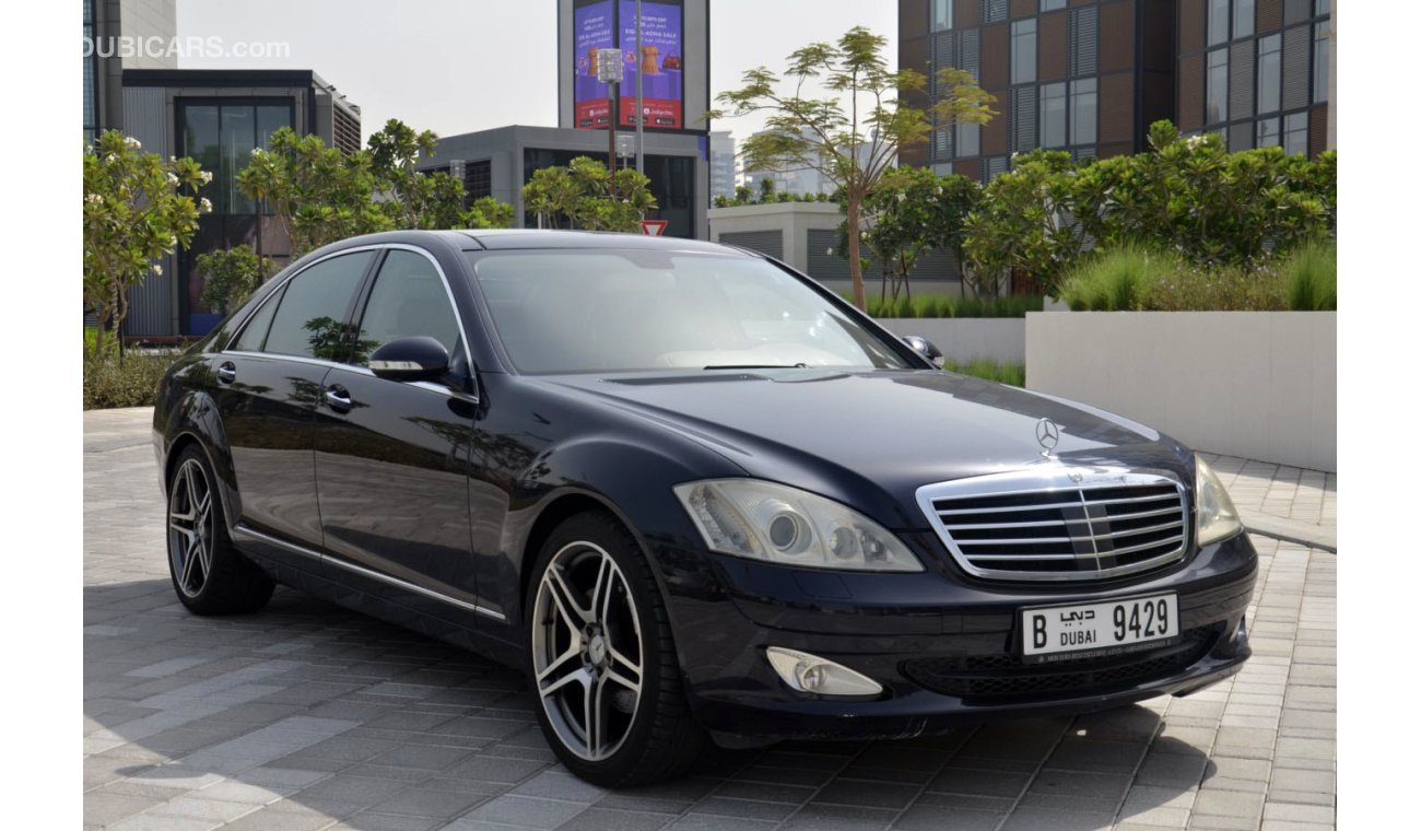 Mercedes-Benz S 350 Fully Loaded in Perfect Condition