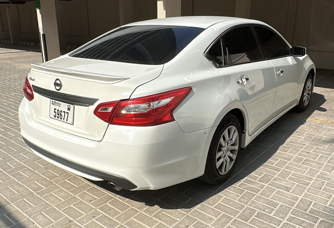 Nissan Altima S 2.5L