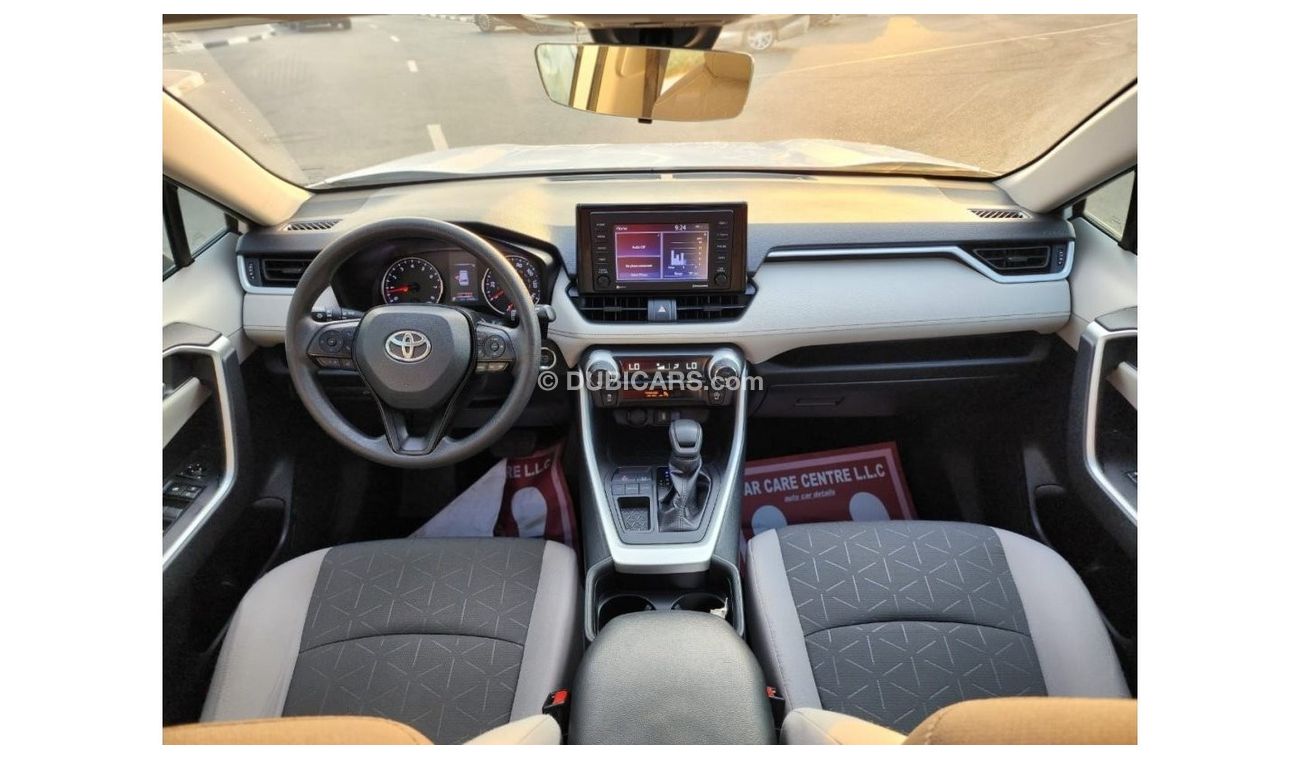 تويوتا راف ٤ XLE