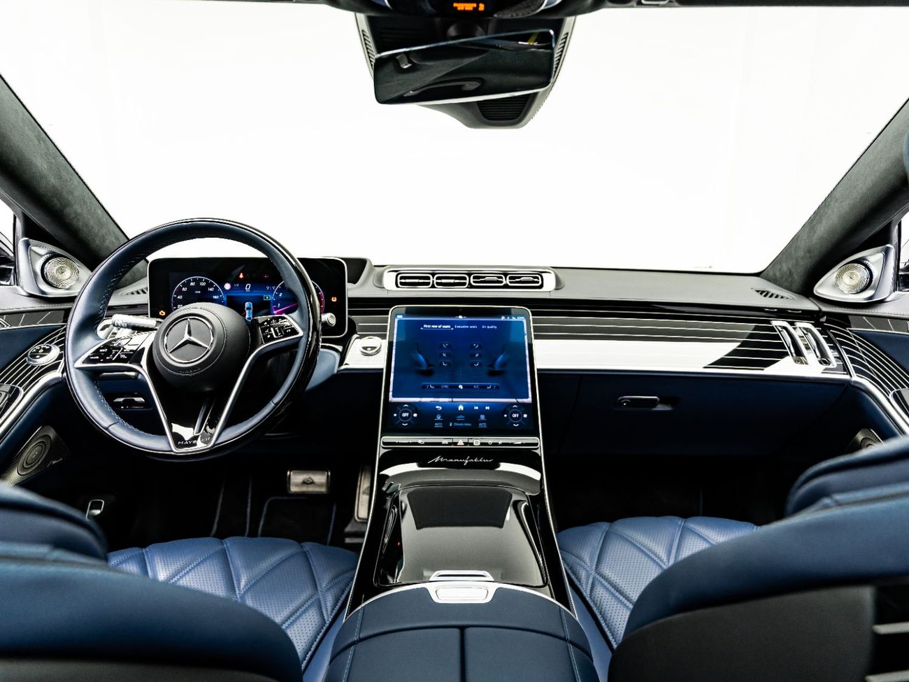 مرسيدس مايباخ S680 مايباخ 2024 Mercedes Maybach S680, 2028 Mercedes Warranty + Service Contract, Low KMs, GCC