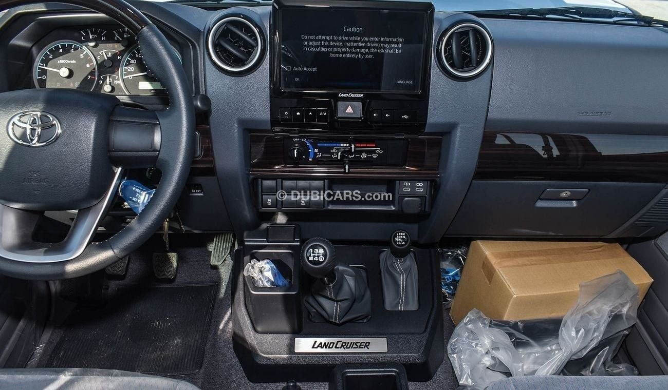 Toyota Land Cruiser 70 LX10 LC76 4.0l Petrol Manual 2024 Alloy wheels Coolbox DVD Chrome Bumper