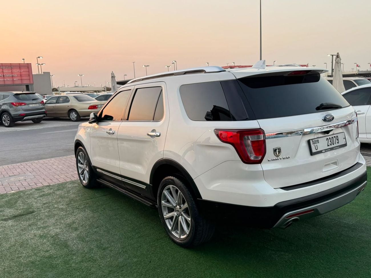فورد إكسبلورر راما 7 مقاعد ج4x4فول بانو