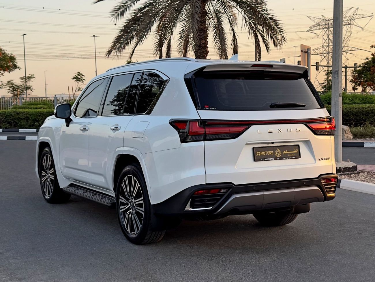 Lexus LX 600 Signature 3.5L ( CYL) 2023 Lexus LX600 Ash Wood, Dealer Warranty, GCC Specifications