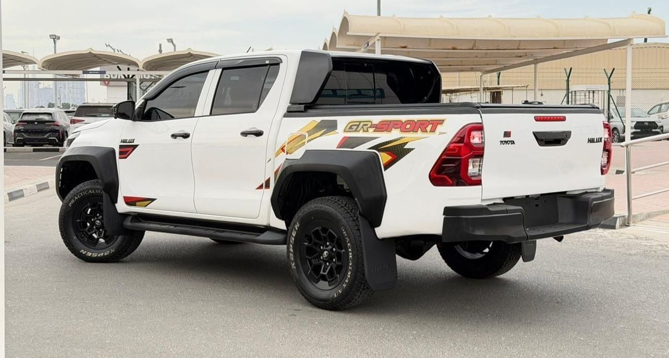 تويوتا هيلوكس ADVENTURE GLX 2.7L Double Cab Utility 4WD A/T
