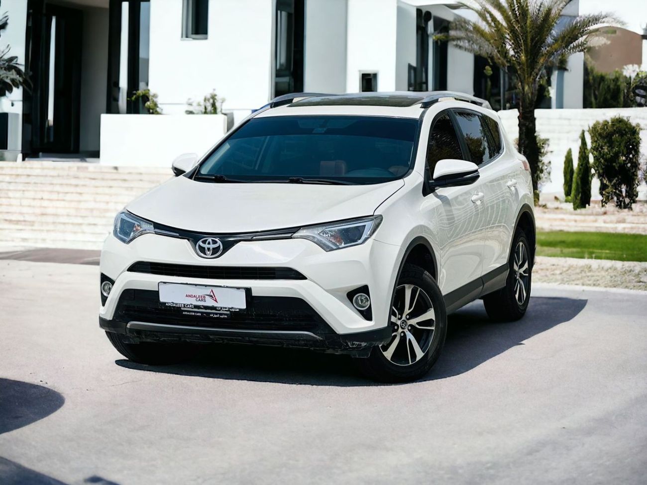 Used Toyota RAV4 AED 1,120 PM | TOYOTA RAV-4 | 2.5L | VX | 2017 | GCC ...