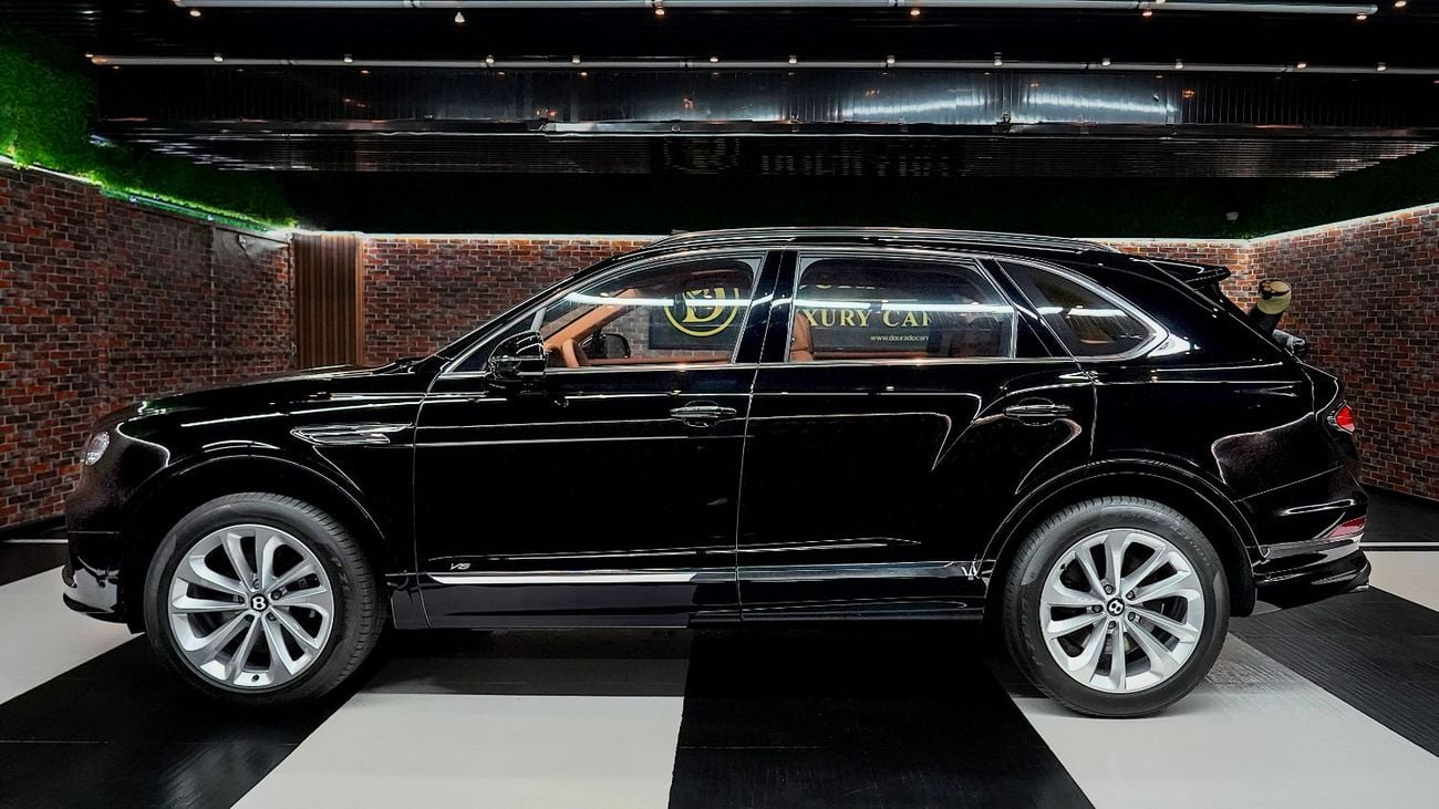 بنتلي بينتايجا | NEGOTIABLE PRICE | FULLY LOADED | NEW | V8