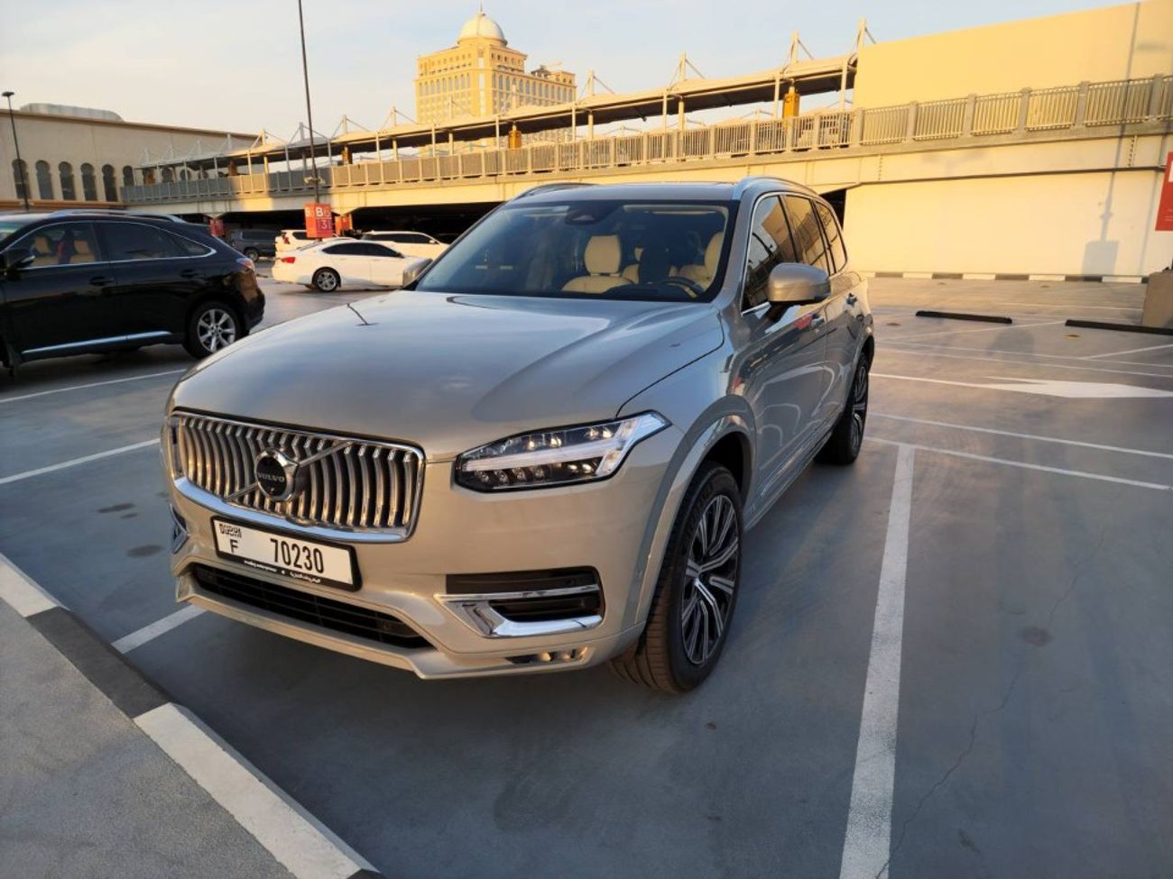 Volvo XC90 2.0T B6 MHEV Inscription AWD (7-seater)