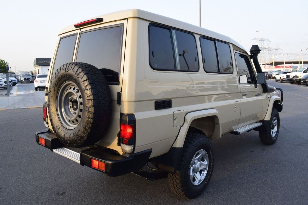تويوتا لاند كروزر 70 2020 LAND CRUISER HARDTOP