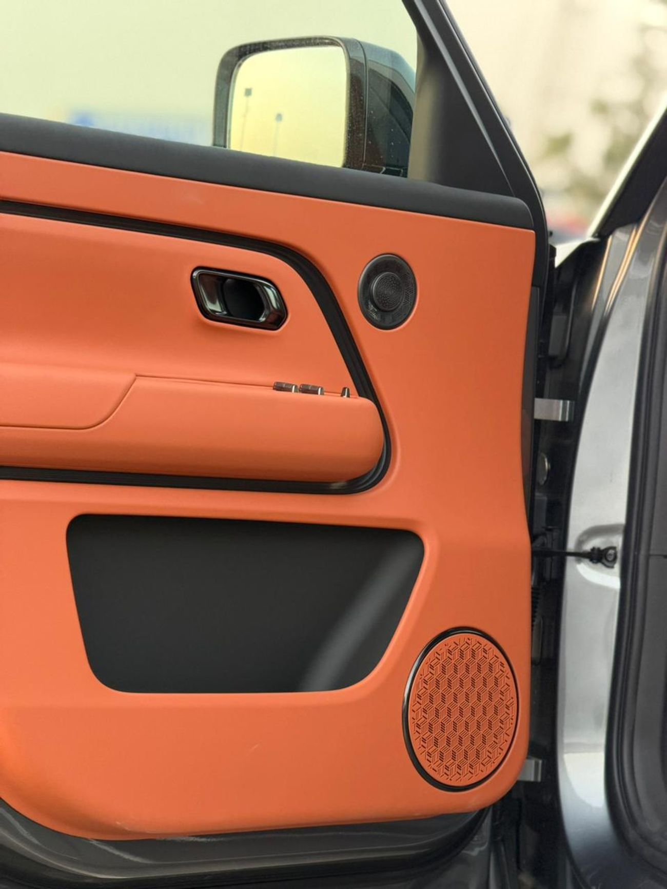 ROX Adamas vip 6 seats