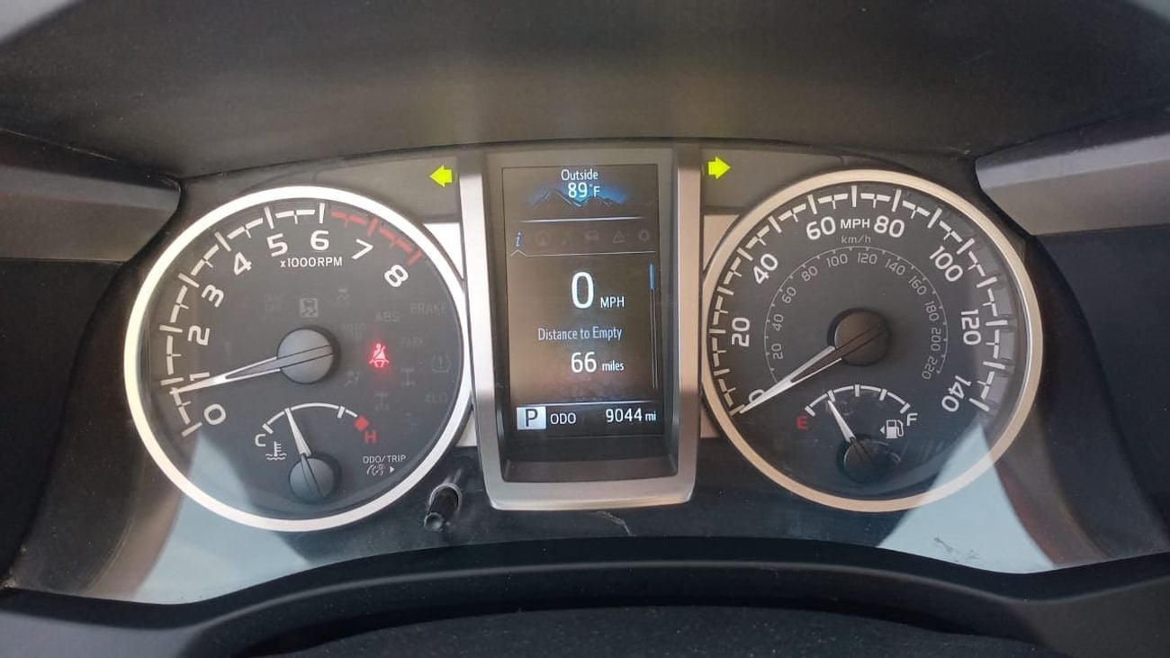 Toyota Tacoma Limited 4x4 Drive Sunroof 360 camera leather seat full option