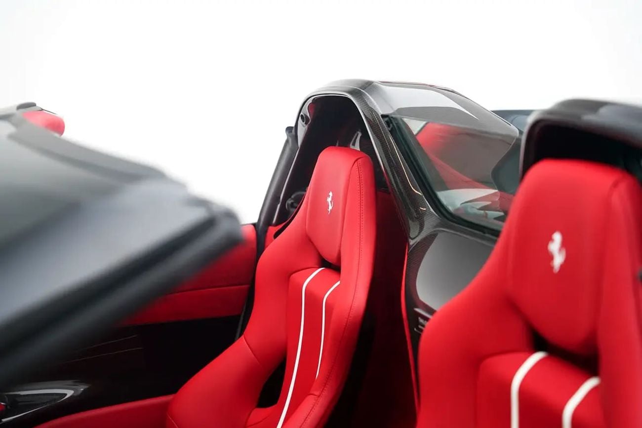 فيراري 812 GTS COMPETIZIONE APERTA WITH 7 YEARS SERVICE CONTRACT