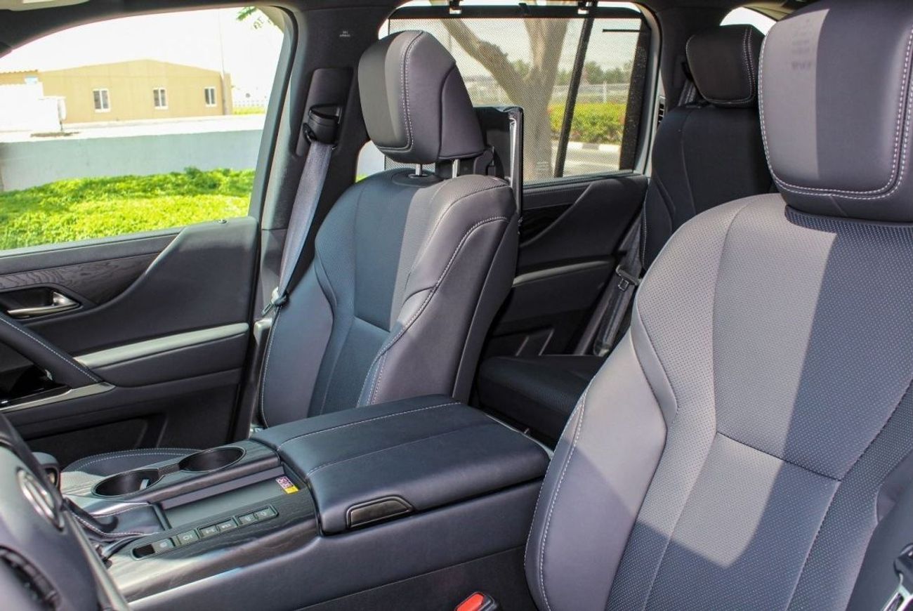 Lexus LX 600 LEXUS LX600 SIGNATURE GCC