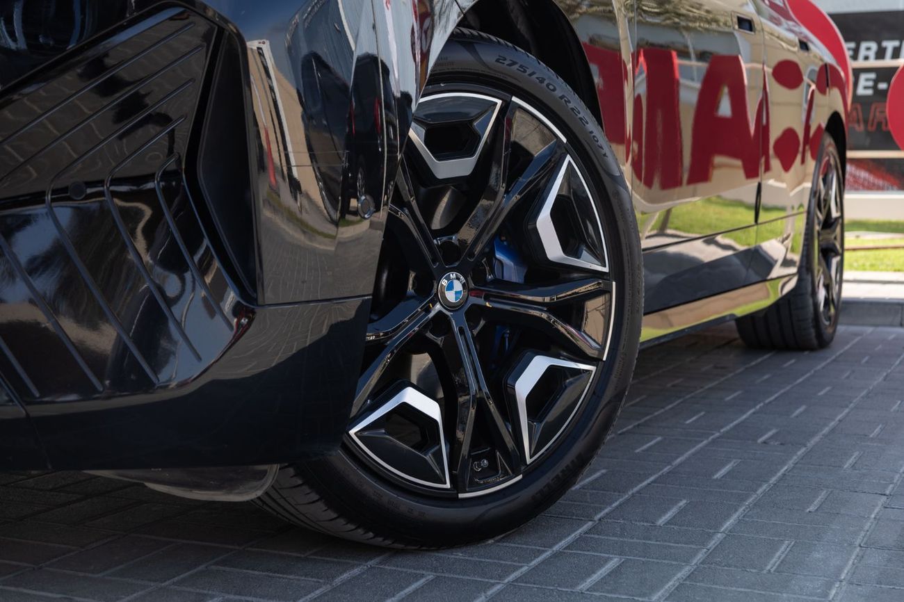 بي أم دبليو iX xDrive40