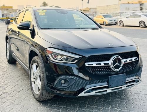 Mercedes Benz GLA250 STD