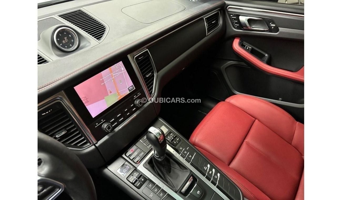 بورش ماكان Std