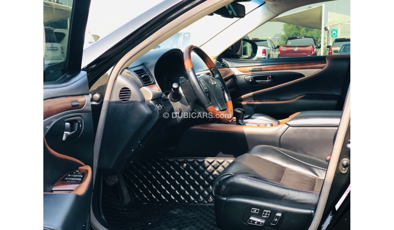 Lexus LS460 Lexus LS 460 Large full Option Gcc good condition