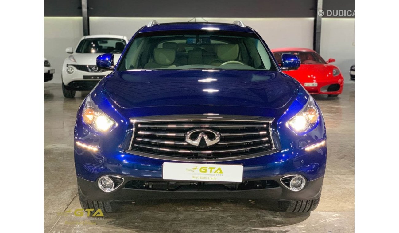 إنفينيتي QX70 Warranty, Full Service history, GCC, Low Kms