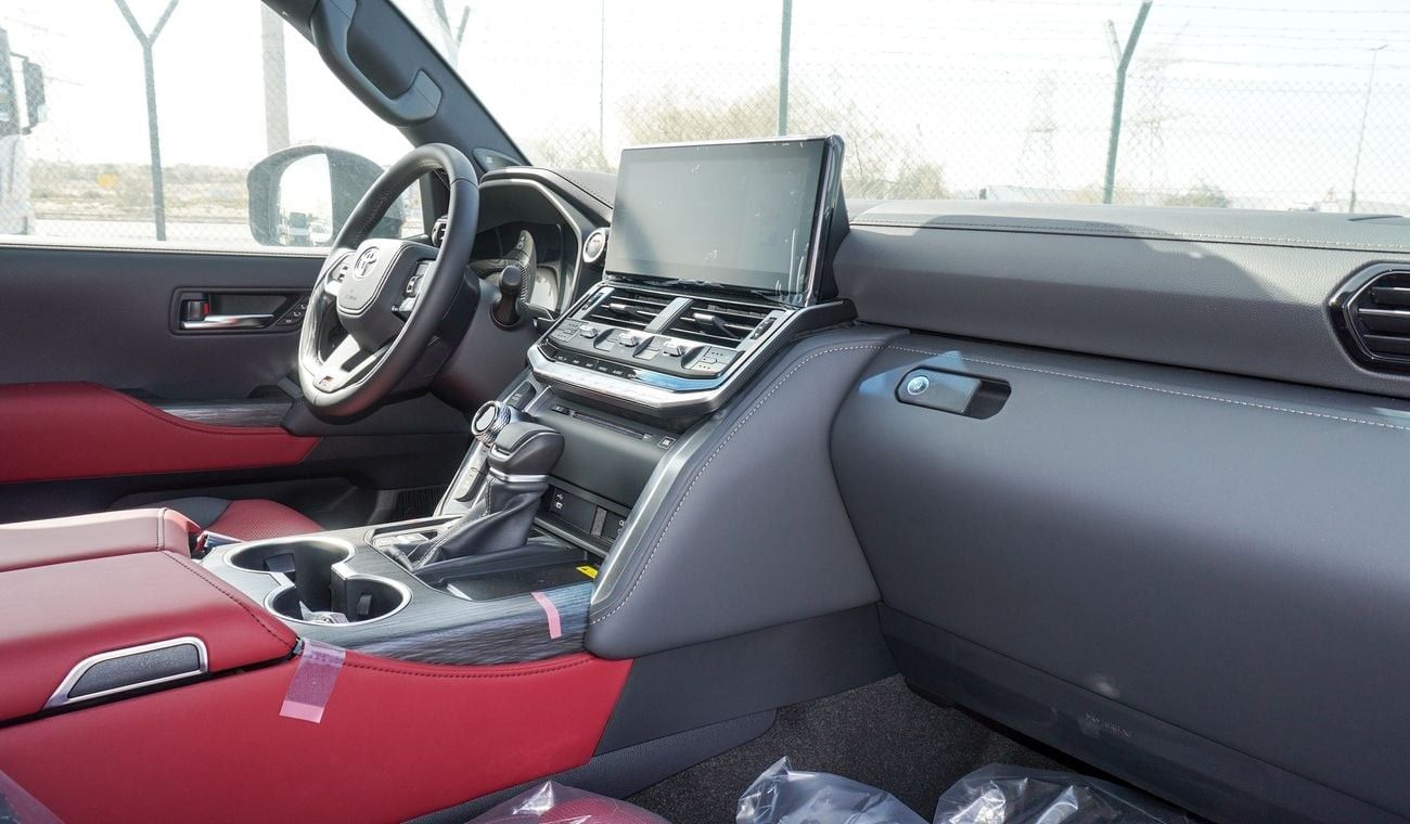 تويوتا لاند كروزر GR Sport TWIN TURBO 3.3L Diesel