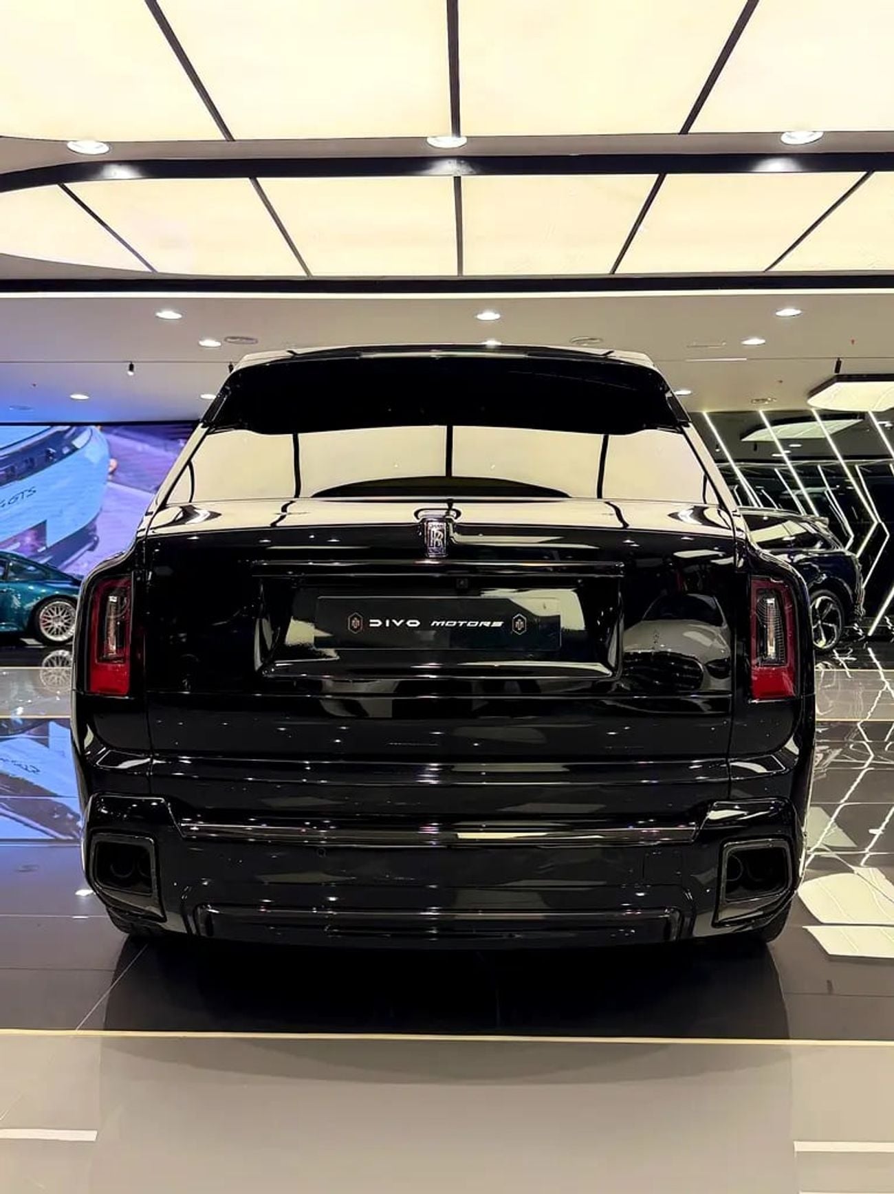 Rolls-Royce Cullinan BLACK BADGE MINT CONDITION