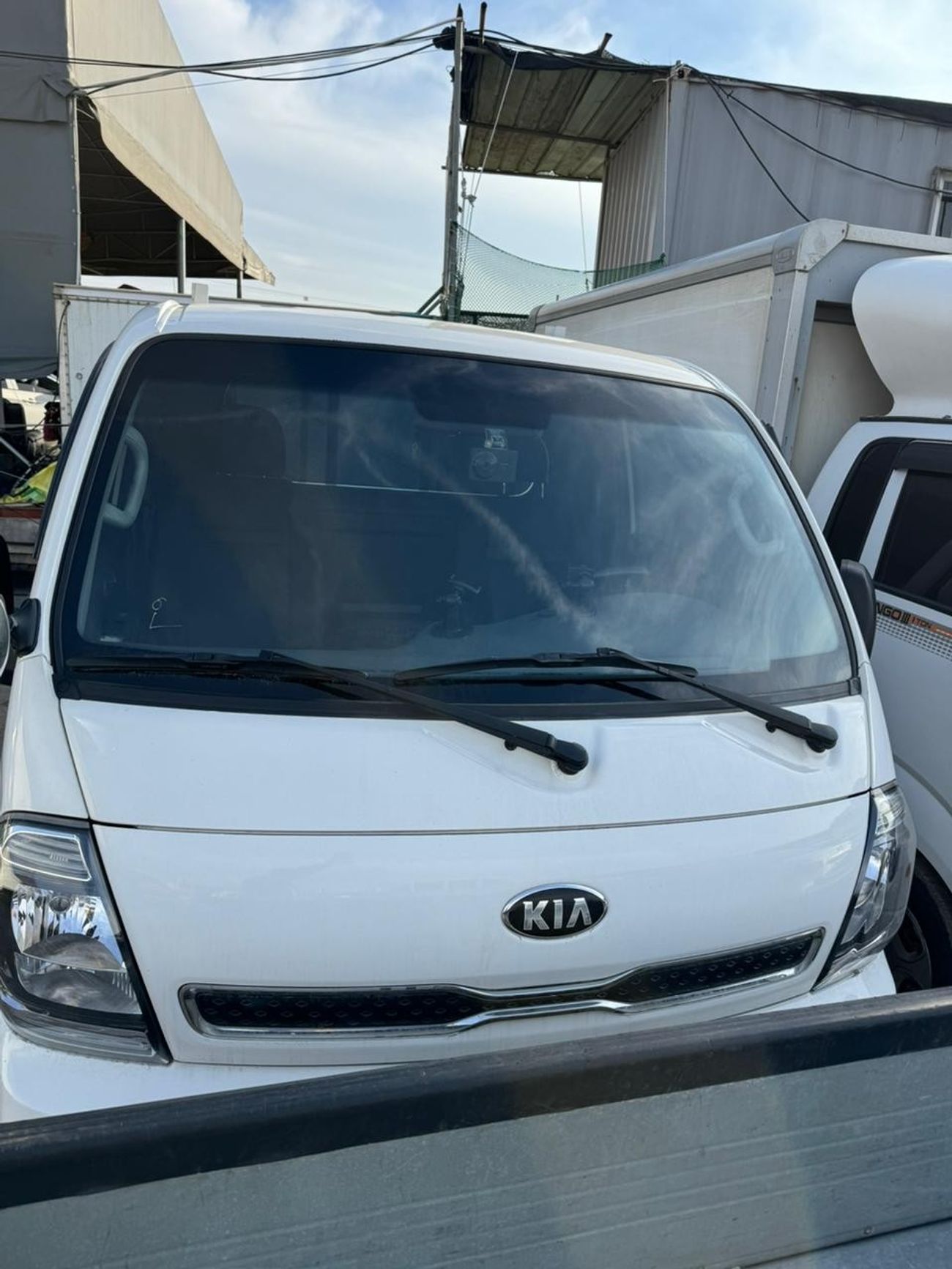 Kia Bongo 2020 Kia bongo 3 1.2 ton  Engine size 3.7 L UAE  PASS